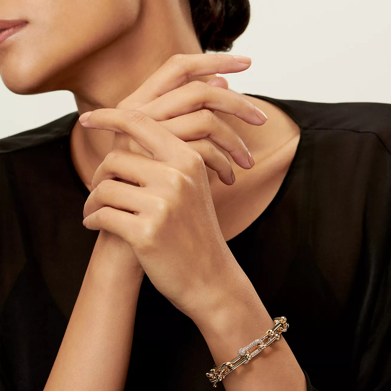 Lắc tay Tiffany Co Medium Link Bracelet in Yellow Gold with Diamonds 70751208 3