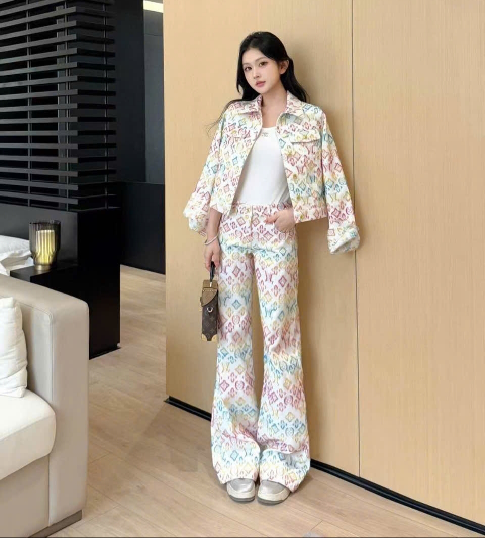 Combo full áo quần dài và váy ngắn LV màu loang 8