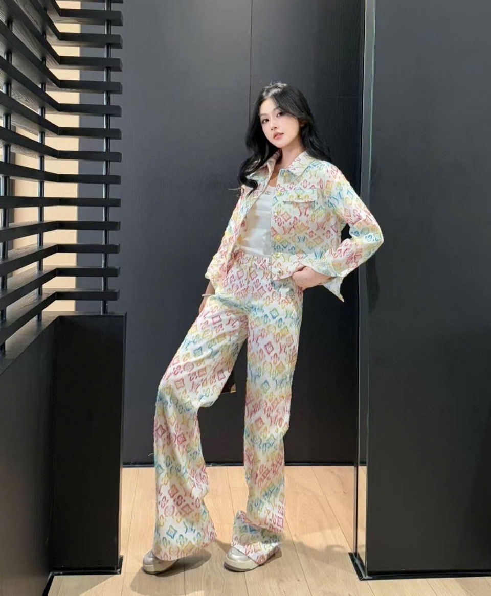 Combo full áo quần dài và váy ngắn LV màu loang 6