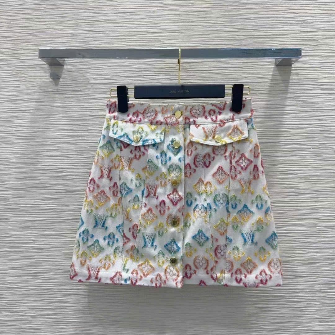 Combo full áo quần dài và váy ngắn LV màu loang 12