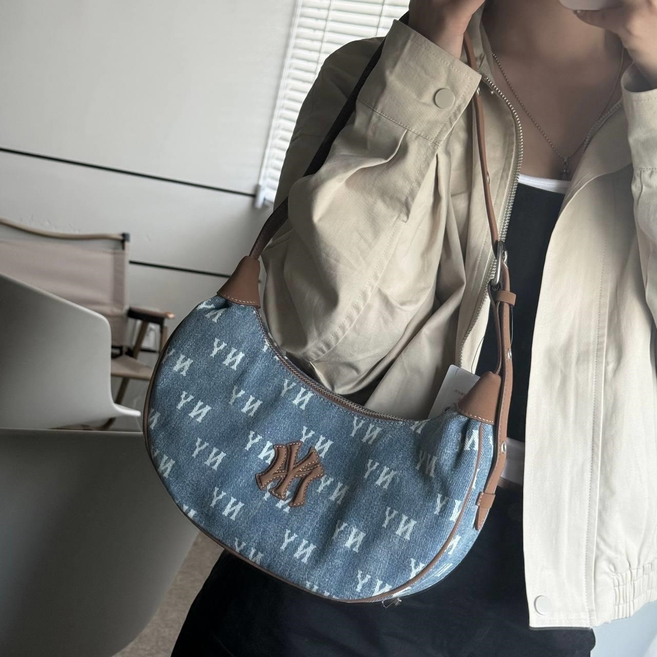Túi xách MLB Classic Monogram Vintage Denim Hobo Bag New York Yankees Blue 3ABQMV55N-50BLL 1