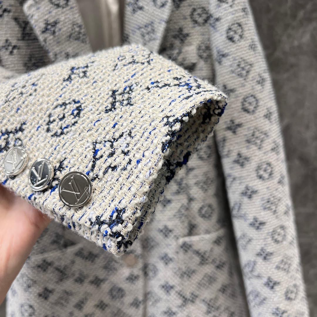 Áo khoác nữ tay dài Louis Vuitton xám 2