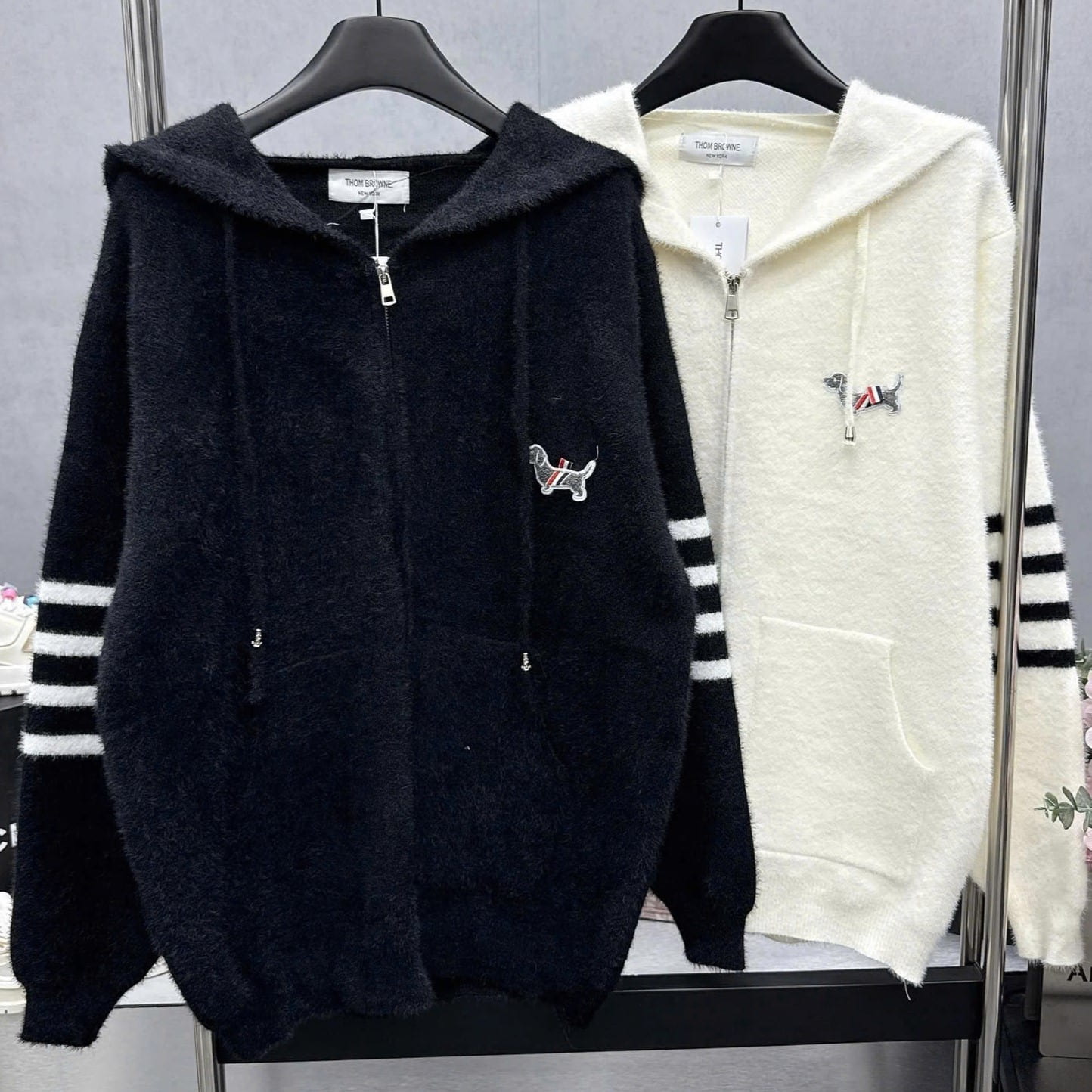 Áo khoác len nữ trắng đen Thom Browne 6