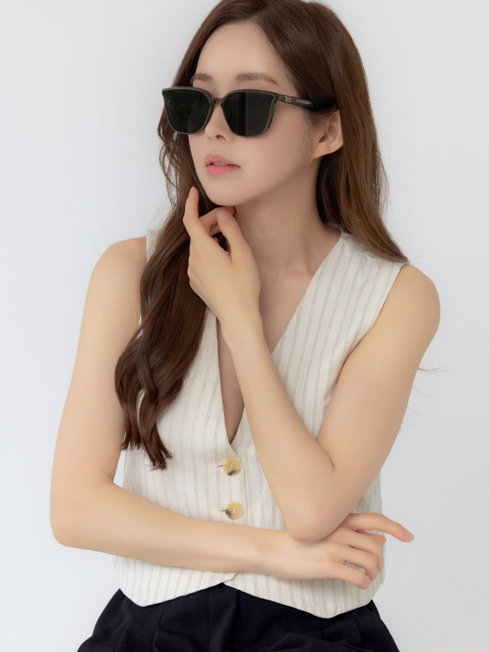 MẮT KÍNH GM GENTLE MONSTER PINO KC1 BLACK LENSES TRANSLUCENT KHAKI ACETATE FRAME 6