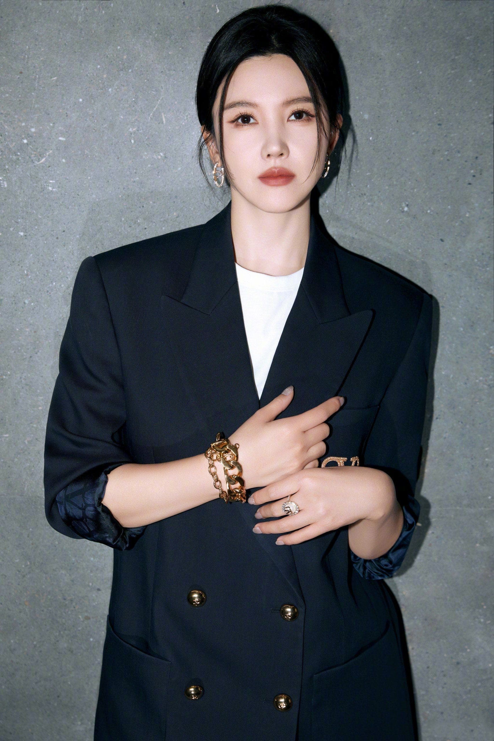ÁO KHOÁC DÁNG DÀI VALENTINO FORMAL NATTE JACKET 2