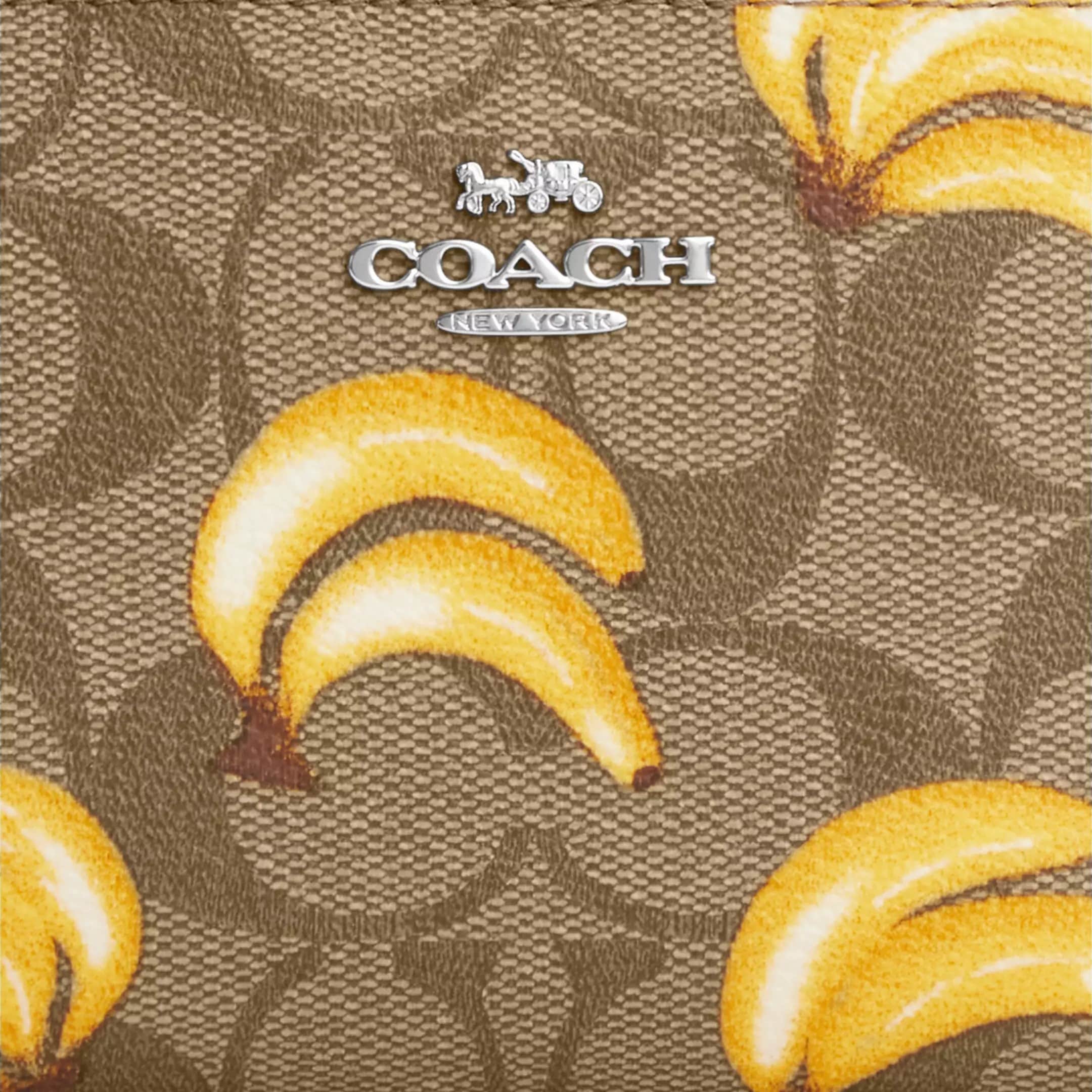 Ví ngắn nữ cầm tay Coach Snap Wallet Signature Canvas Banana Print CR942 3