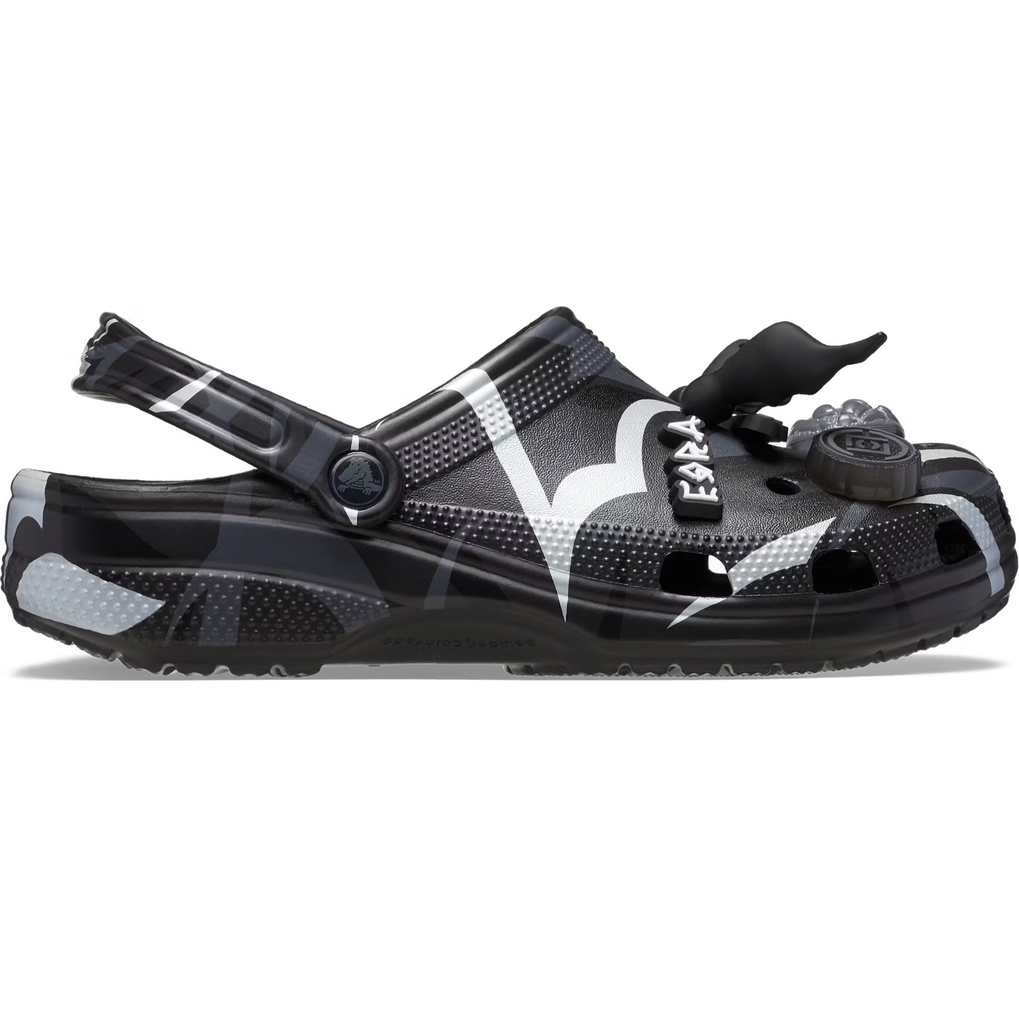 Dép đen có quai Clot x Crocs Classic Clog Blac 2