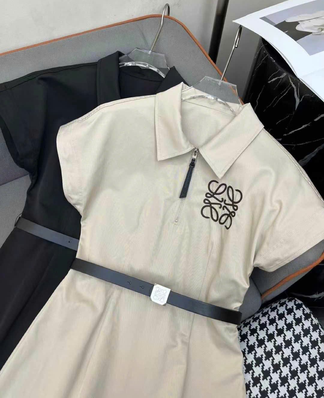 Áo đầm thời trang kèm thắt lưng Loewe 1