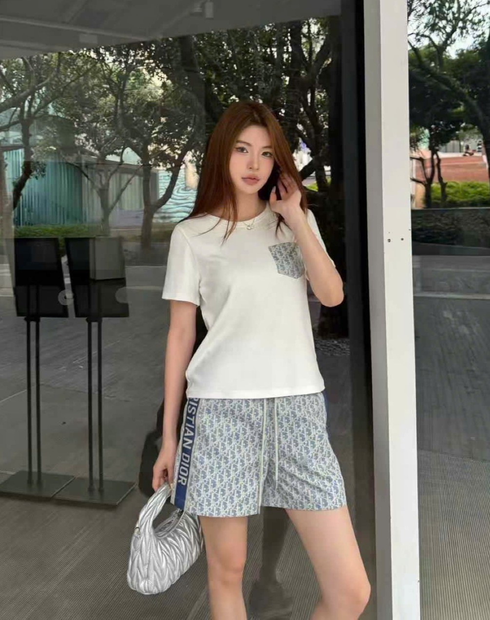Combo áo thun quần short trắng phối xanh dương Dior 8