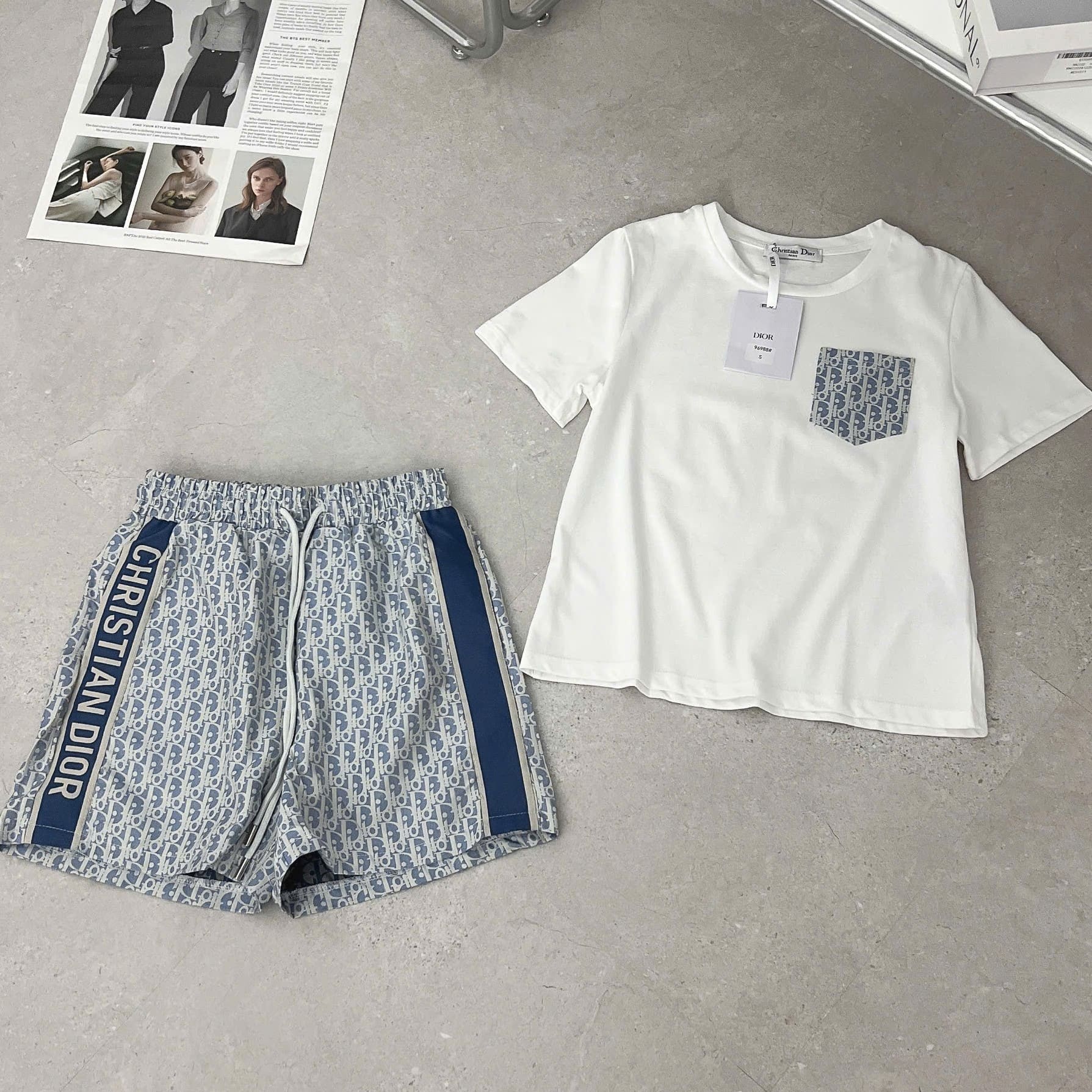 Combo áo thun quần short trắng phối xanh dương Dior 10
