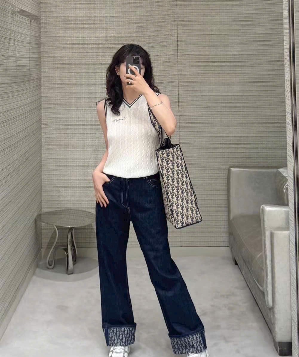 Túi xách Dior Blue and Beige Raffia-Effect Dior Oblique Denim Tote Bag 7