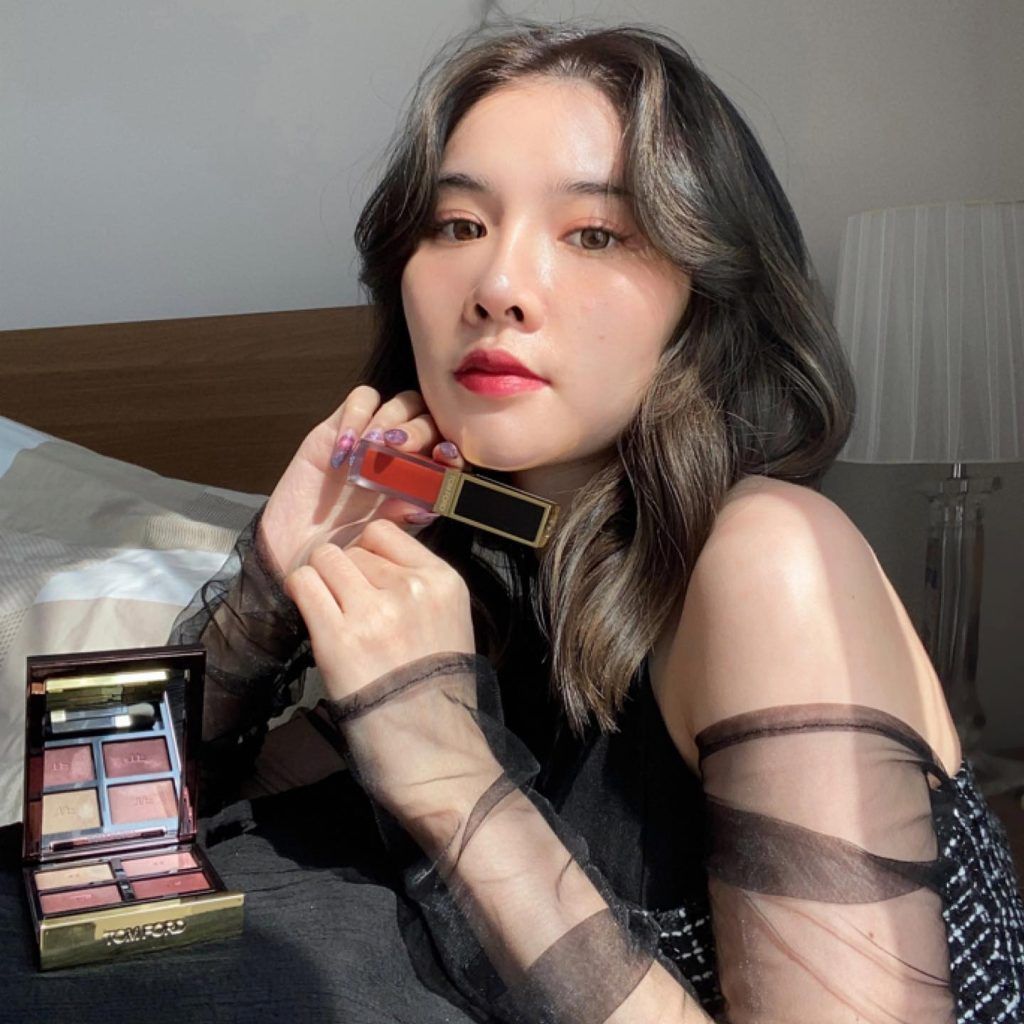 Son dạng Kem Tom Ford Liquid Lip Luxe Matte Màu 124 Secret Rendezvous Đỏ Đất 9