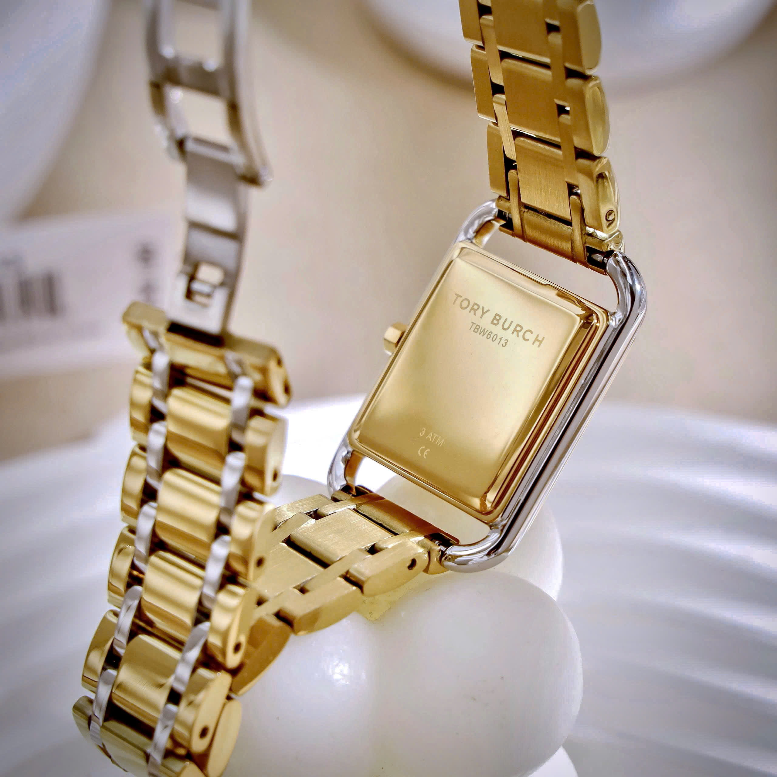 Đồng hồ đeo tay nữ Tory Burch The Miller Square Womens Wristwatch TBW6013 2