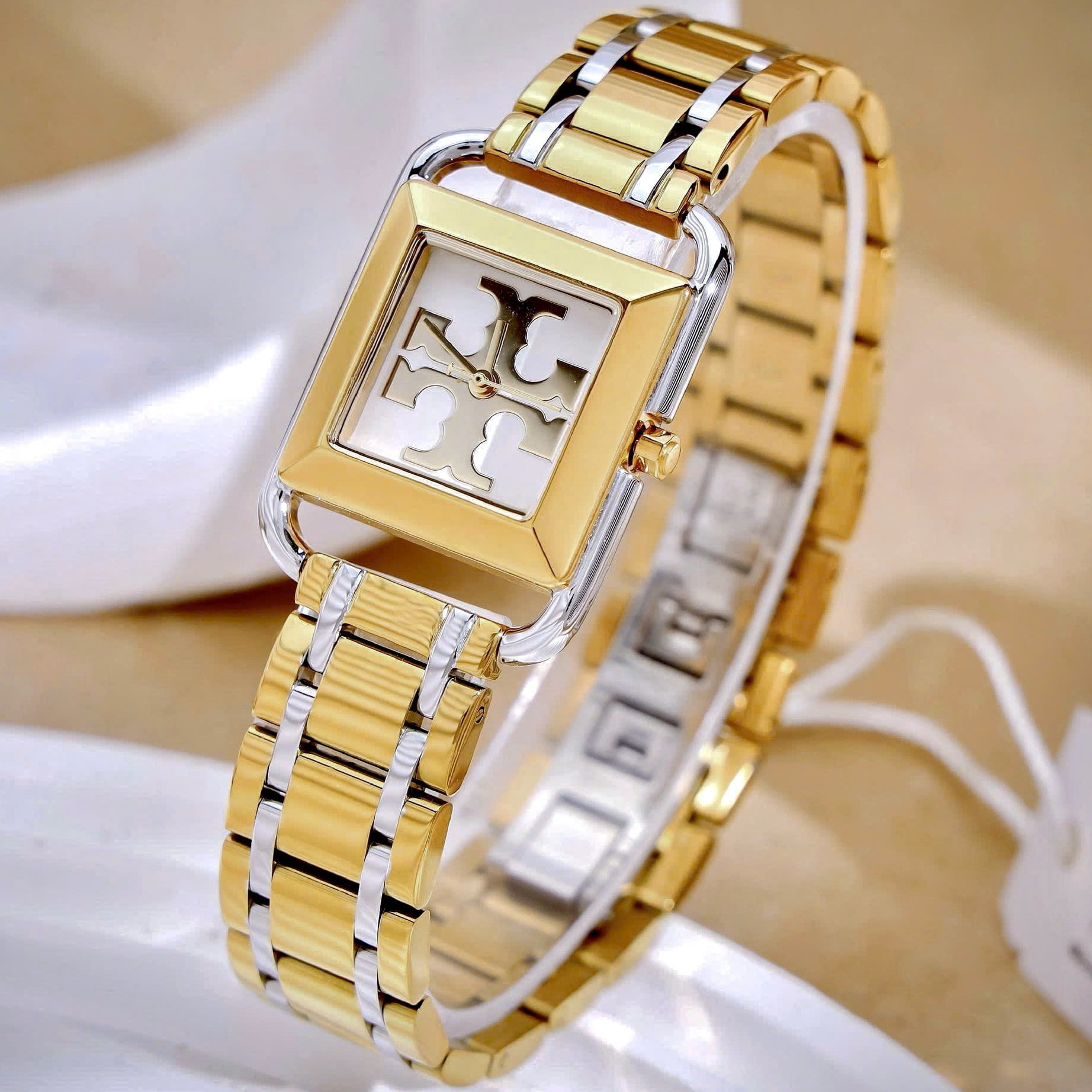 Đồng hồ đeo tay nữ Tory Burch The Miller Square Womens Wristwatch TBW6013 4