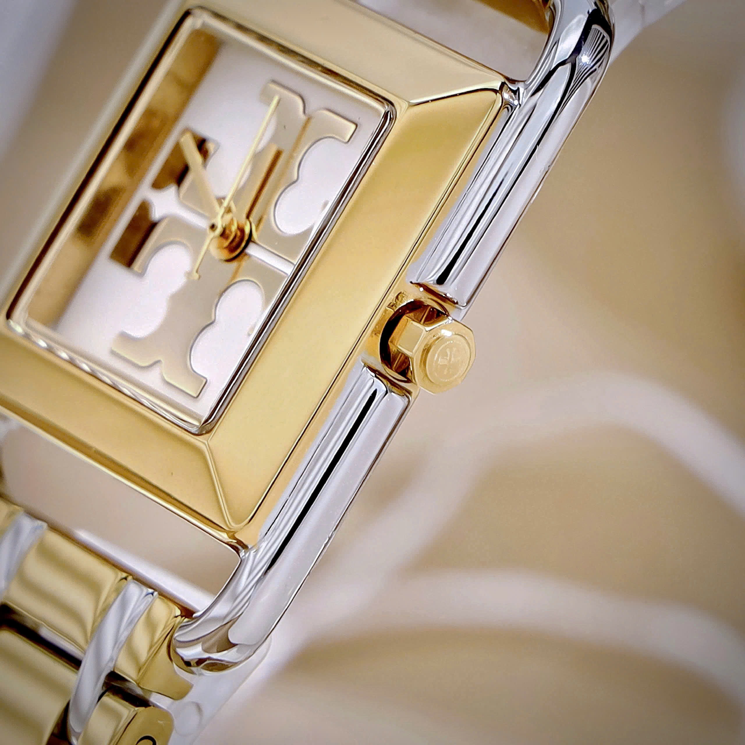 Đồng hồ đeo tay nữ Tory Burch The Miller Square Womens Wristwatch TBW6013 8