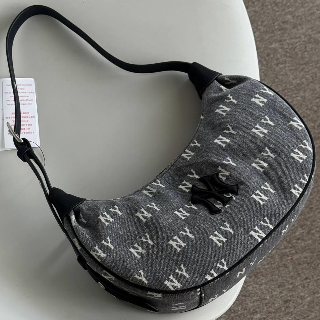 Túi kẹp nách nữ MLB Classic Monogram Vintage Denim Hobo Bag New York Yankees Grey 3ABQMV55N-50CGS 5