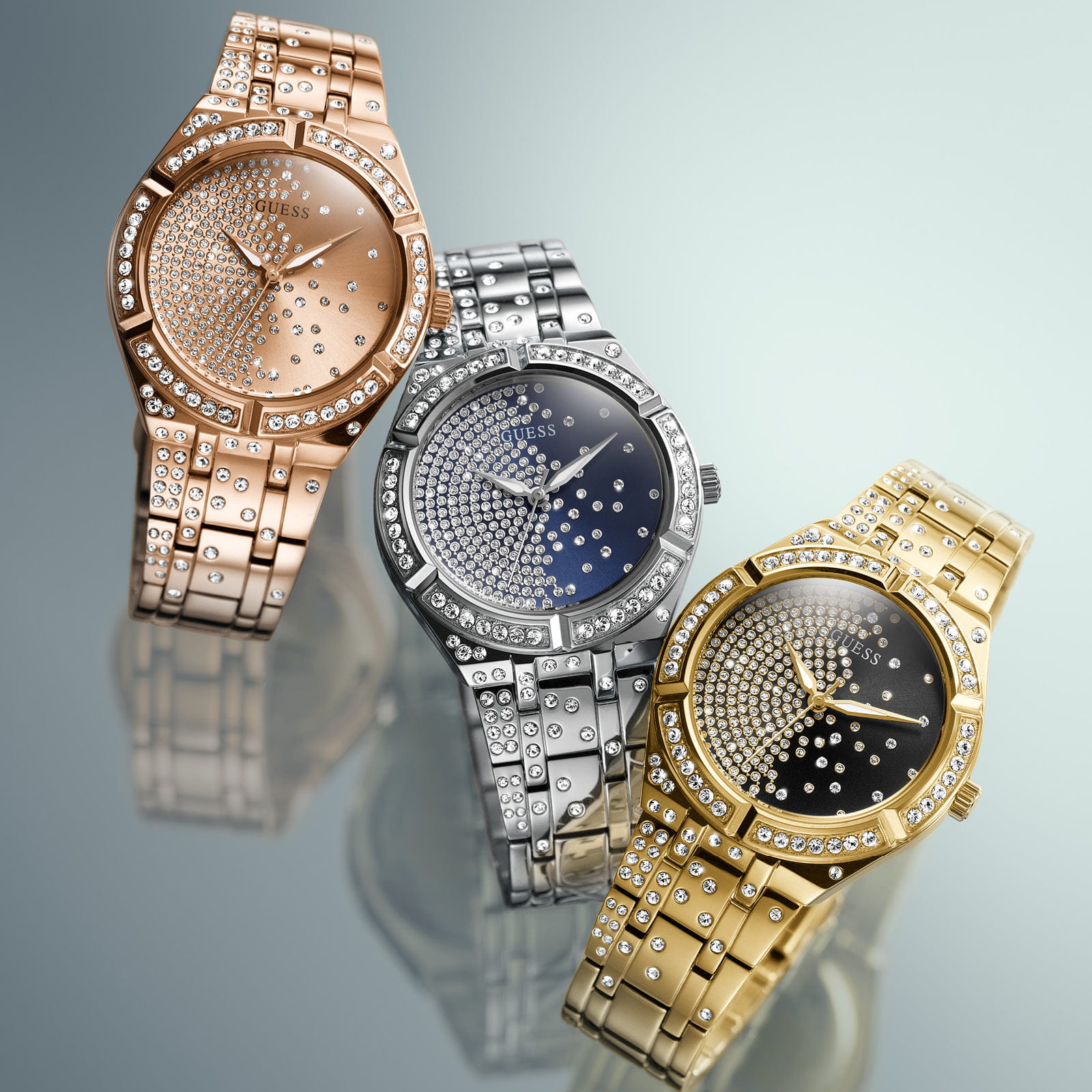 Đồng hồ đeo tay Guess Women Embellished Dial Bracelet Style Straps Analogue Watch GW0312L1 5
