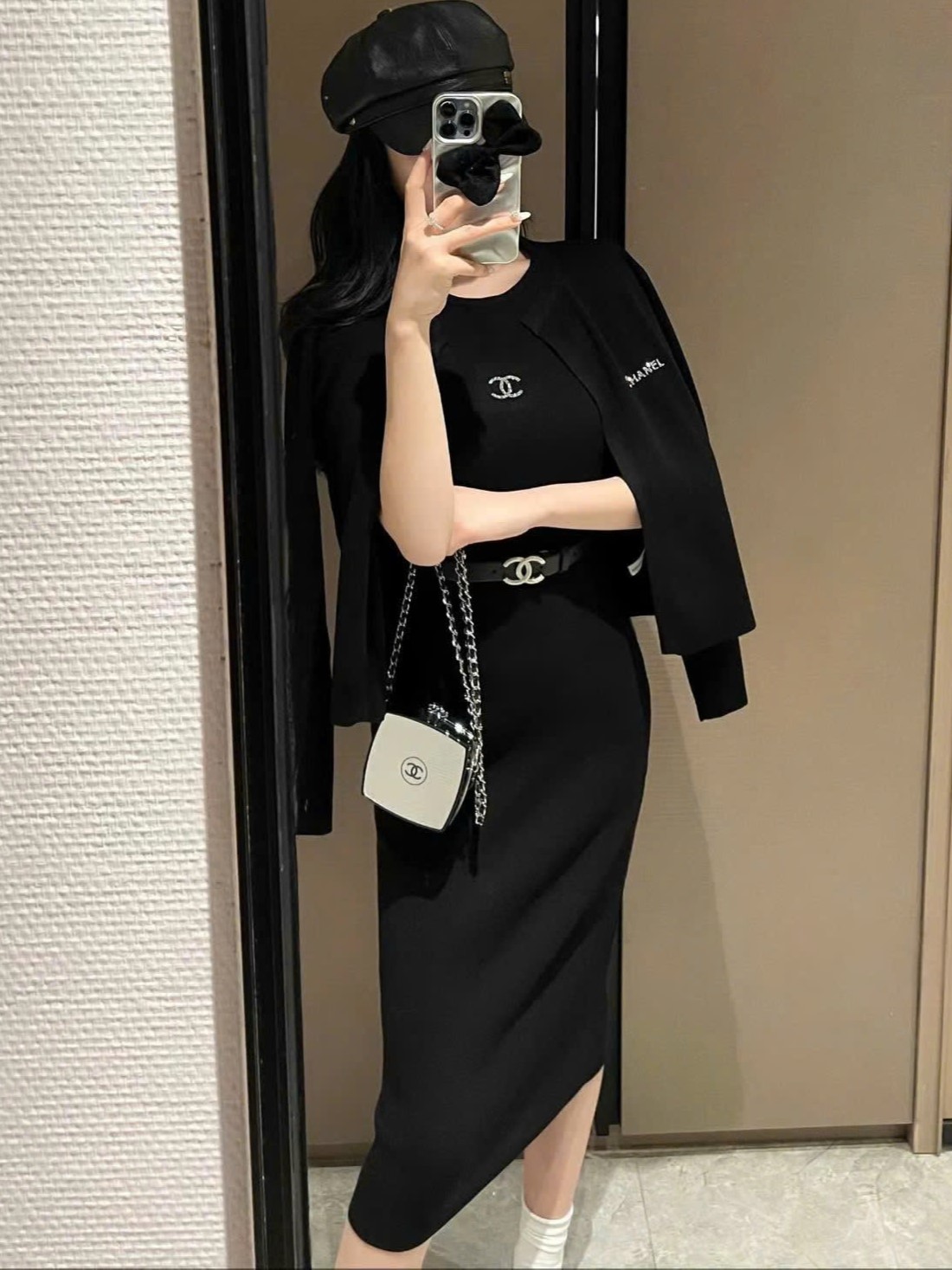 Combo áo khoác đầm dài đen nữ Chanel 5
