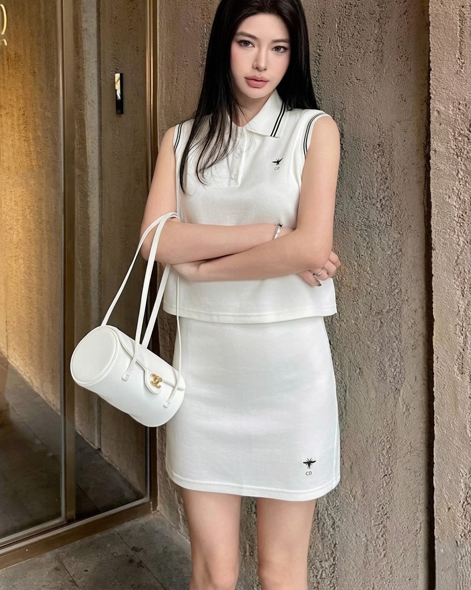 Combo áo sát nách váy ôm ngắn thun trắng và đen Dior 10