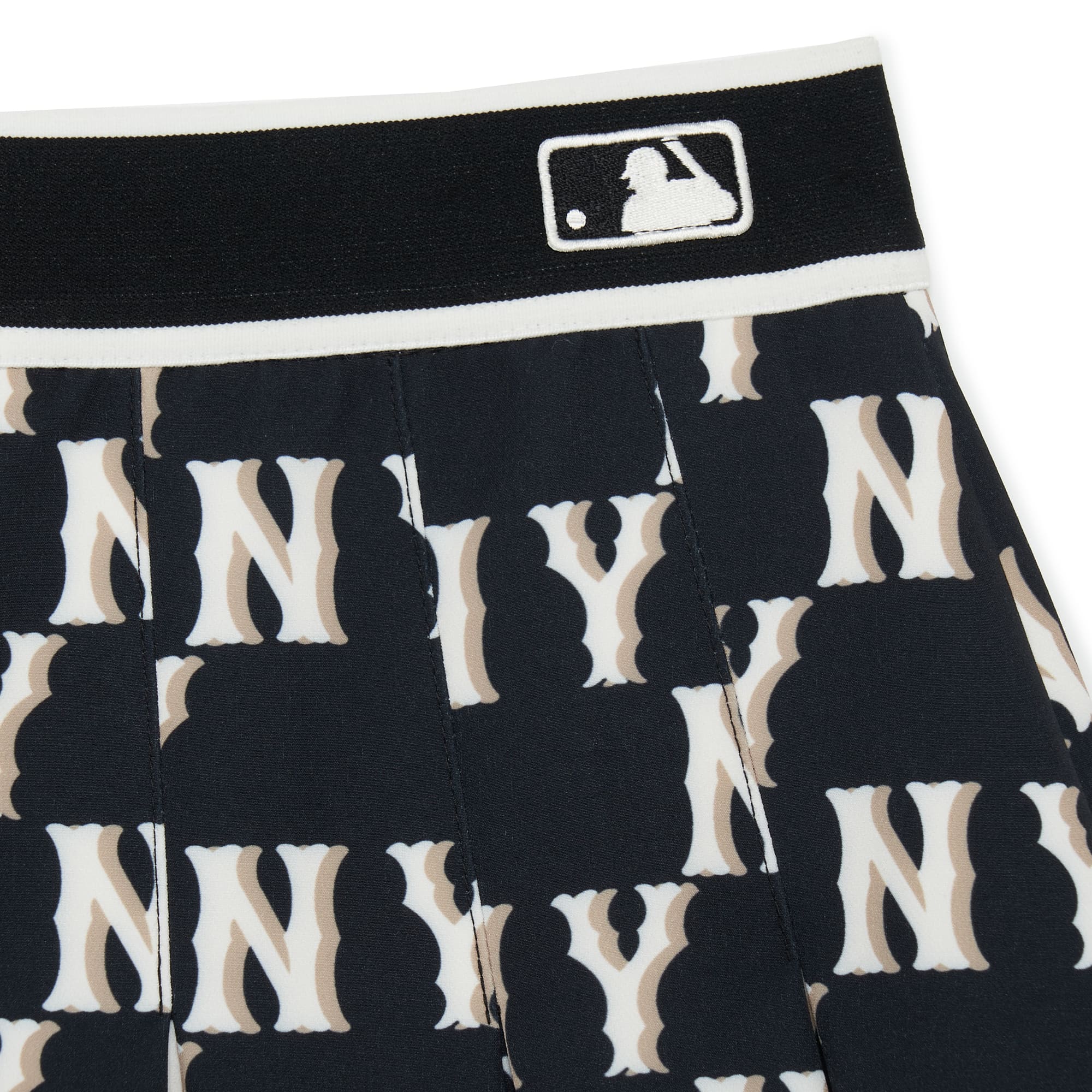 VÁY NỮ NGẮN MLB NY NEW YORK YANKEES 3FSKM0133-50BKS MÀU ĐEN 13