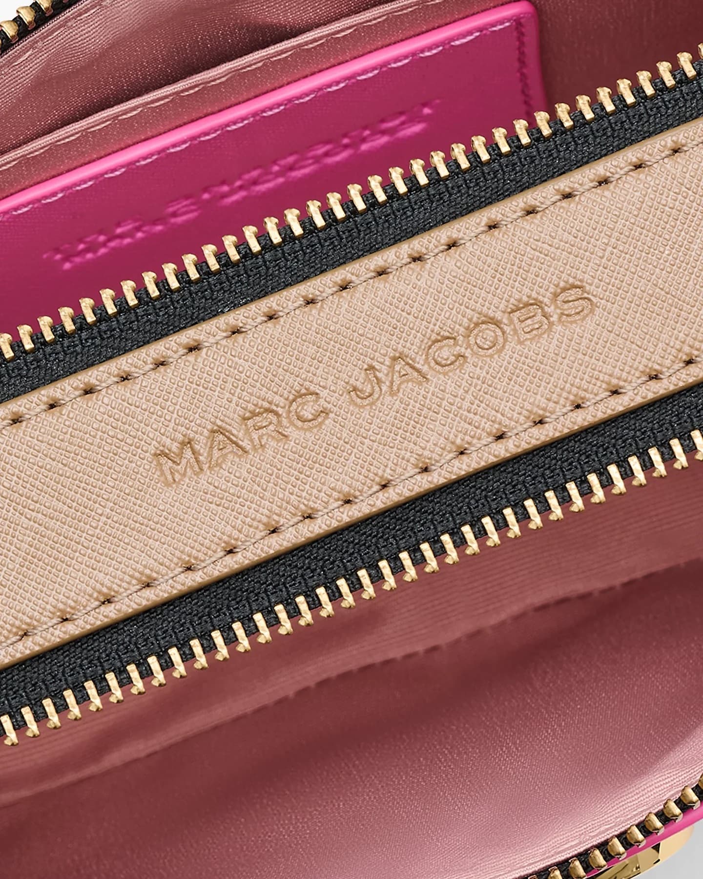 Túi xách đeo chéo Marc Jacobs màu hồng The Colorblock Snapshot Crossbody Bag Bow Pink Mult 1