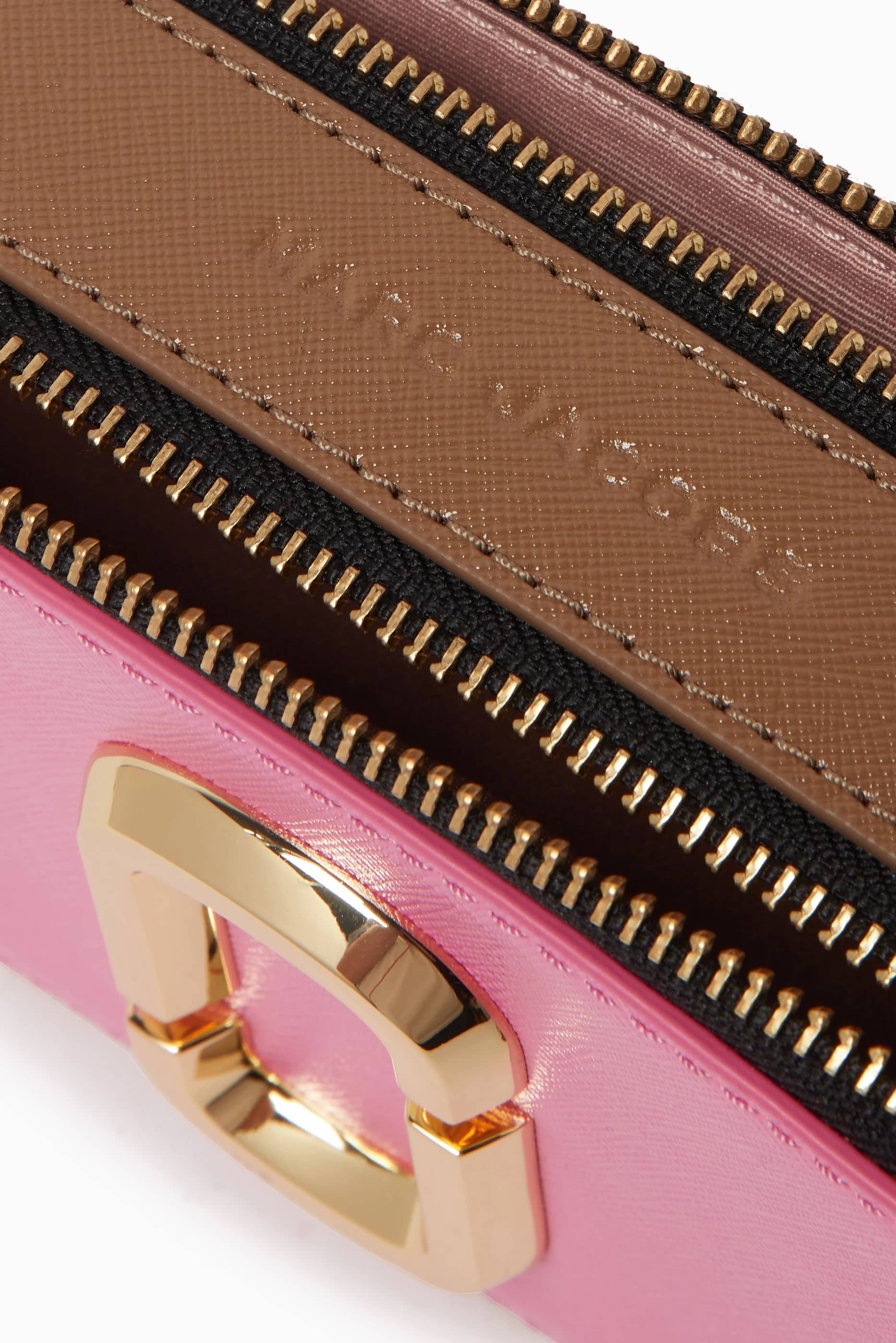 Túi xách đeo chéo Marc Jacobs màu hồng The Colorblock Snapshot Crossbody Bag Bow Pink Mult 10