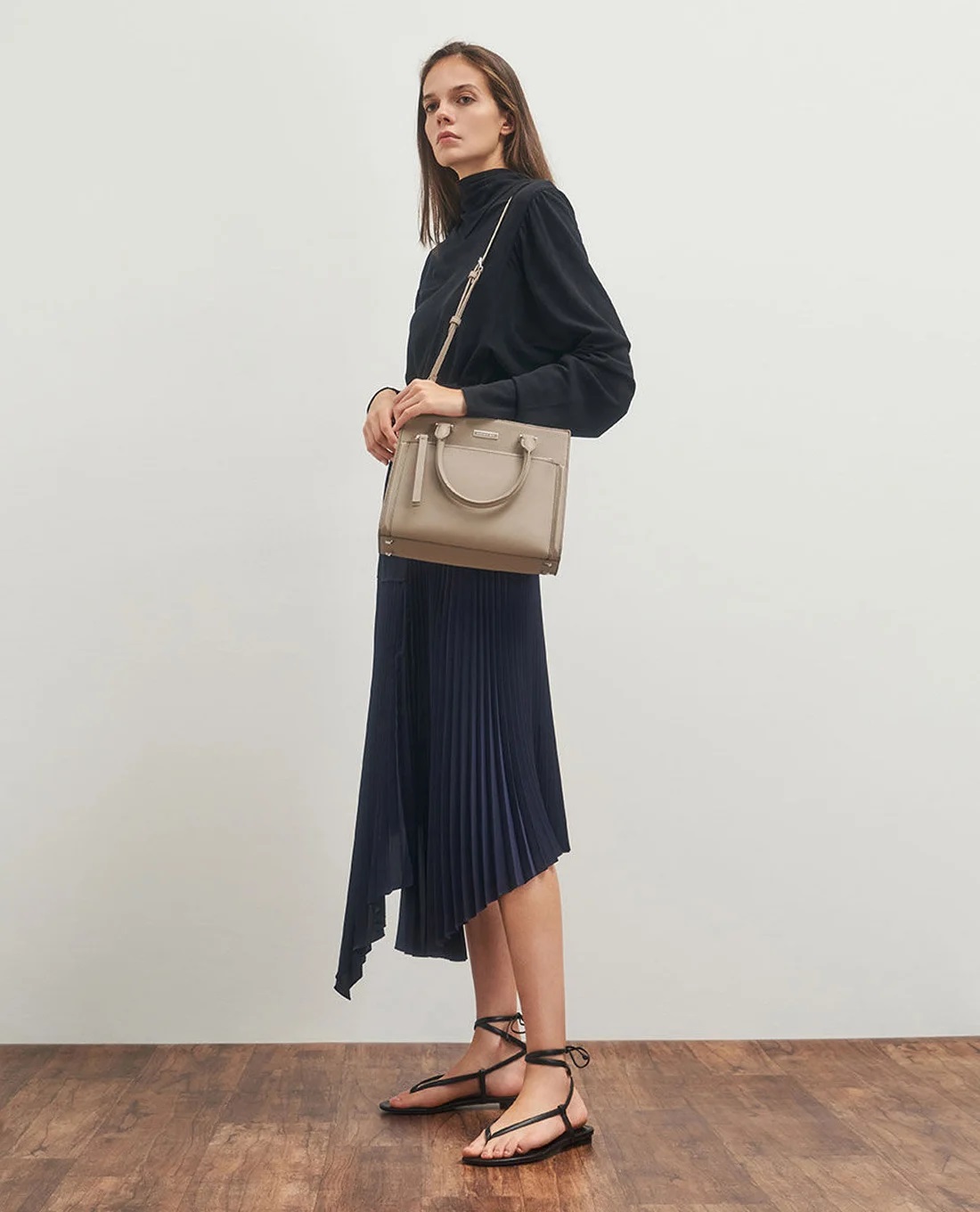TÚI XÁCH CHARLES KEITH DOUBLE HANDLE FRONT ZIP TOTE BAG 19