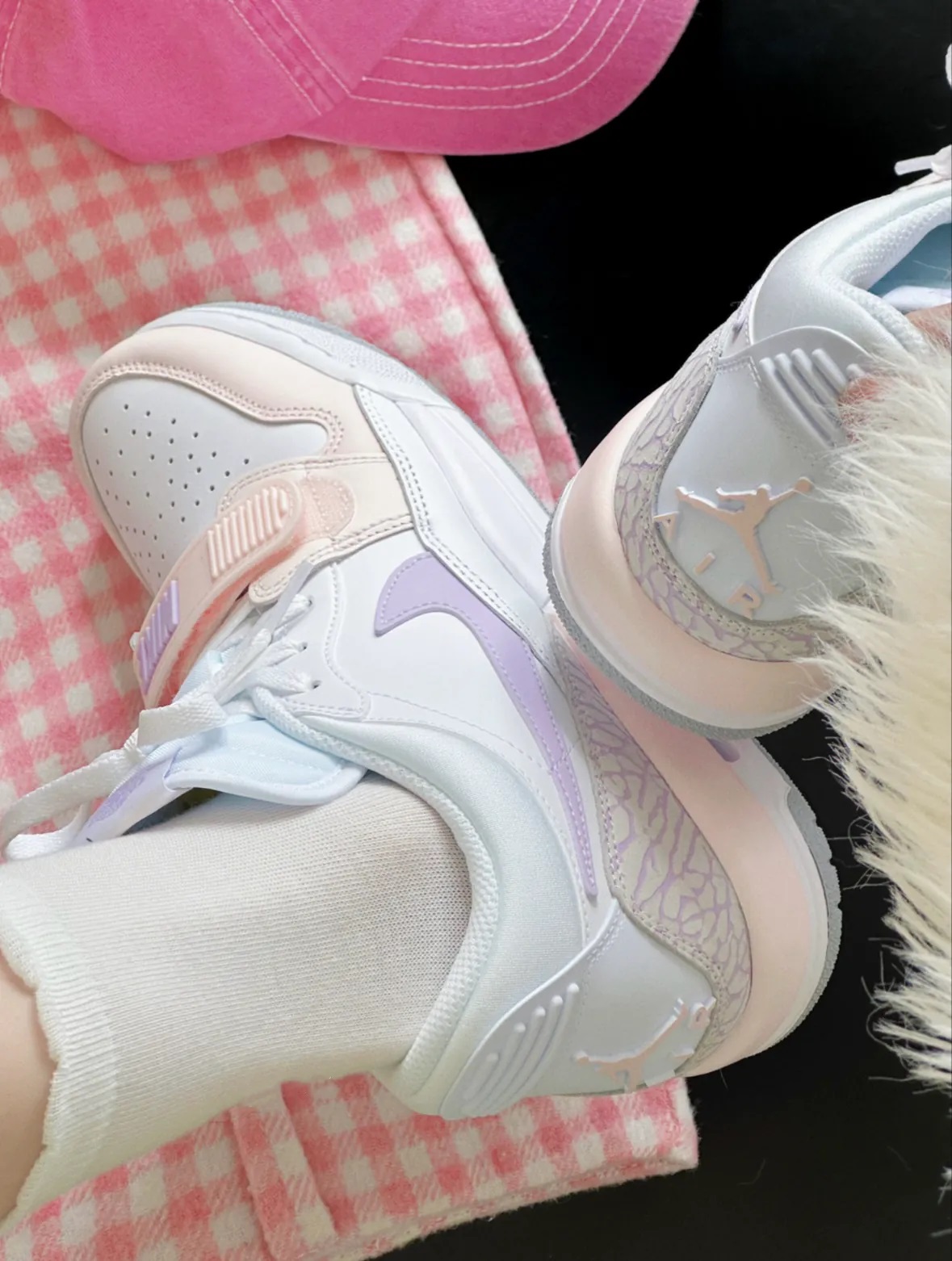 Giày thể thao Nike Jordan Legacy 312 Low Surfaces in Pastels for Spring HF0747-151 13