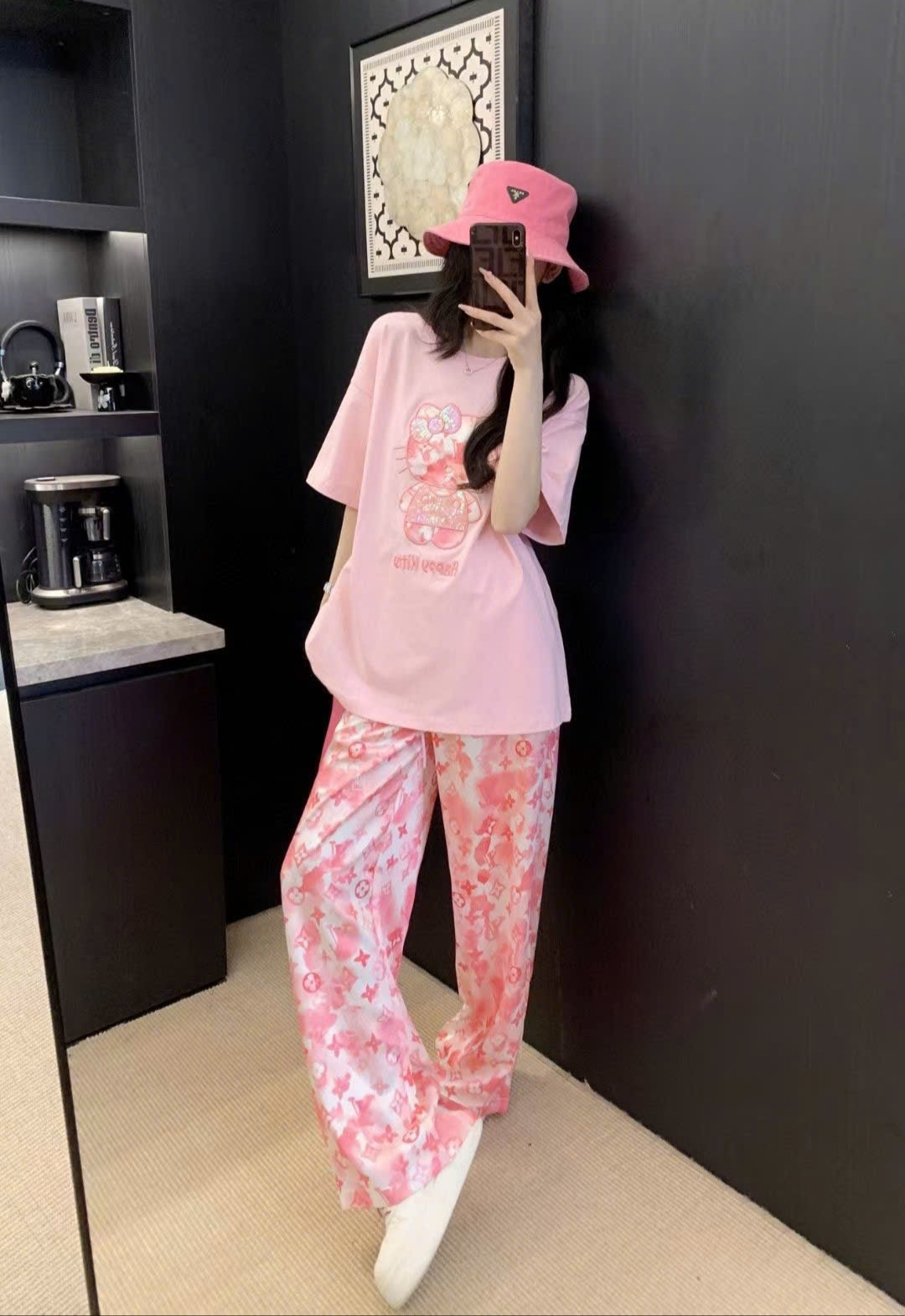 Combo bộ áo thun quần dài hồng lưng thun LV 3