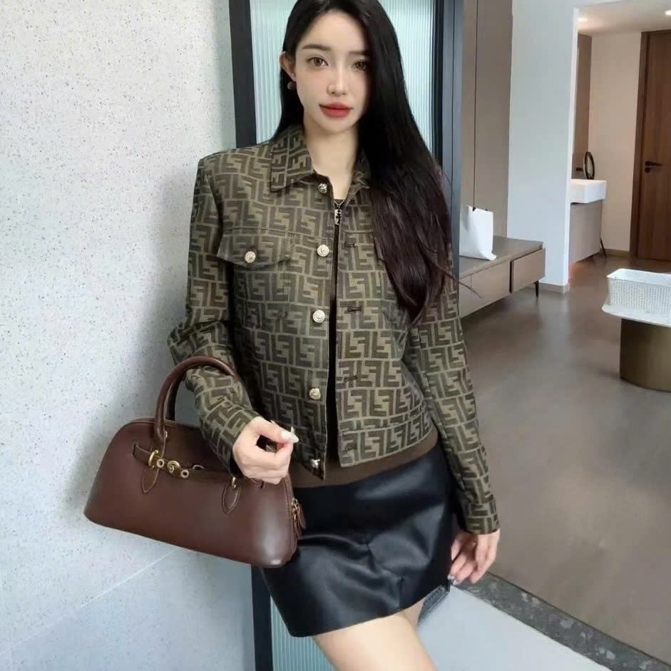 Áo khoác ngắn thời trang nữ Fendi nâu 2