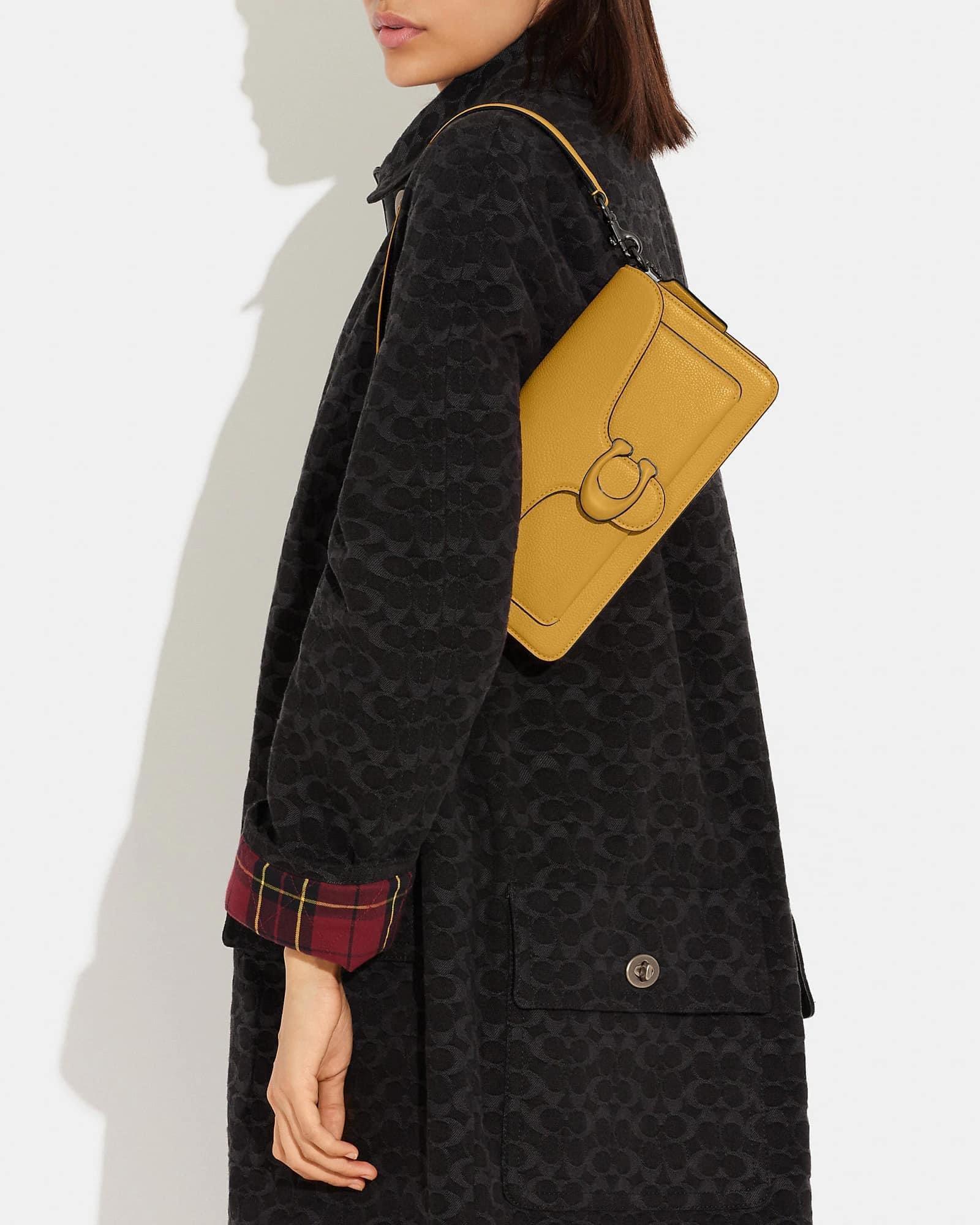 Túi xách Coach Tabby 26 Shoulder Bag Canary Yellow CH735 8