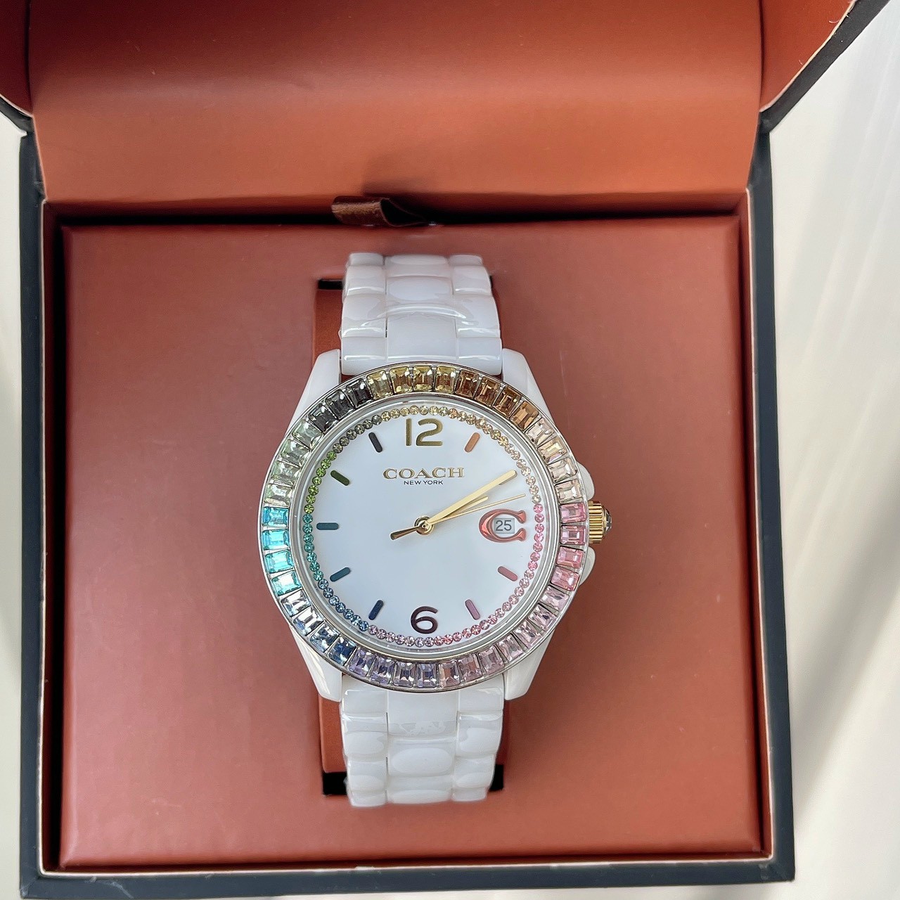 ĐỒNG HỒ ĐEO TAY NỮ COACH LADIES GREYSON MULTI-COLOR CRYSTAL ACCENT RAINBOW BEZEL WHITE CERAMIC WATCH 14504019 6