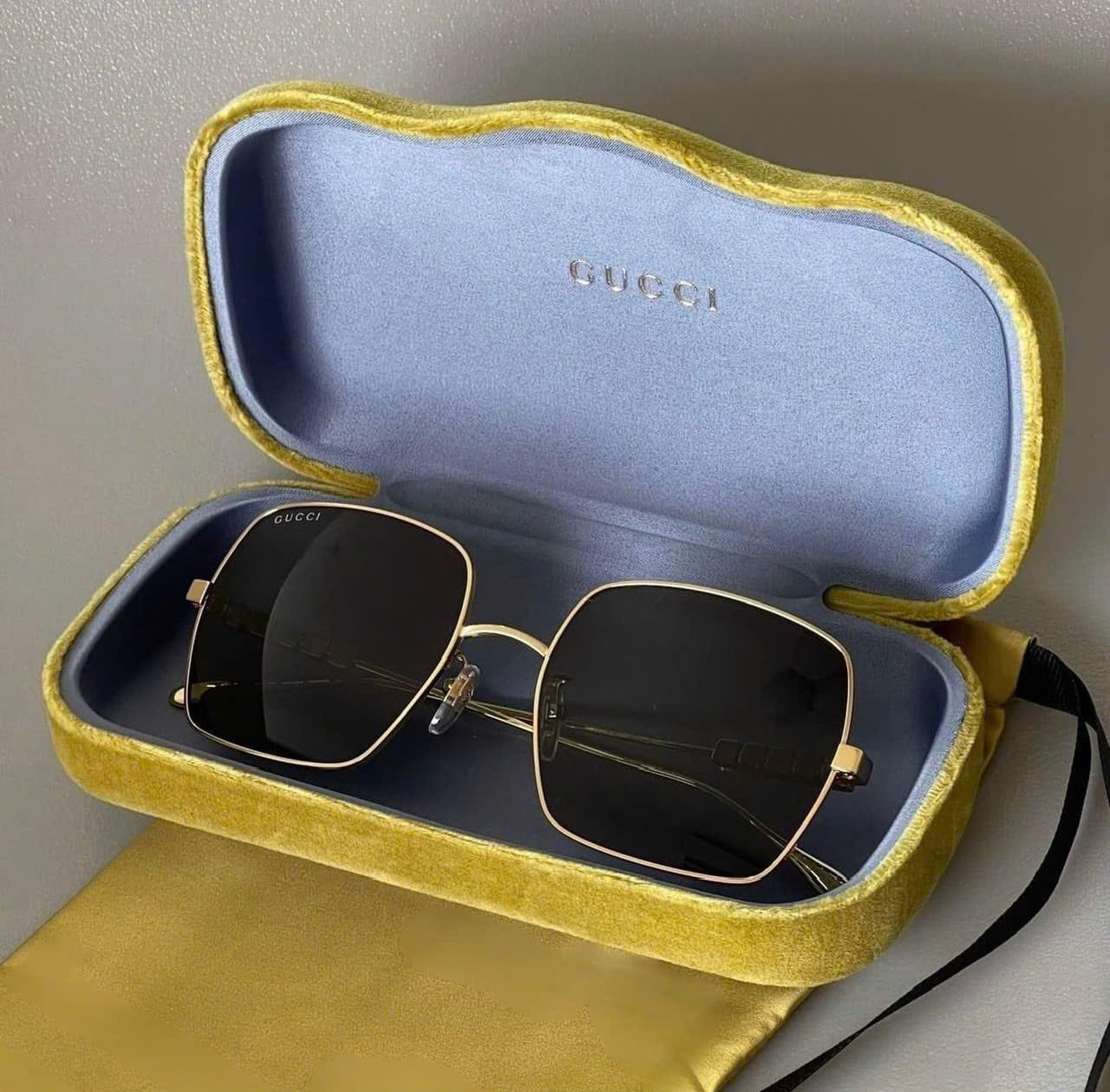 Kính mát thời trang Gucci Light Square frame sunglasses GG1434S 3