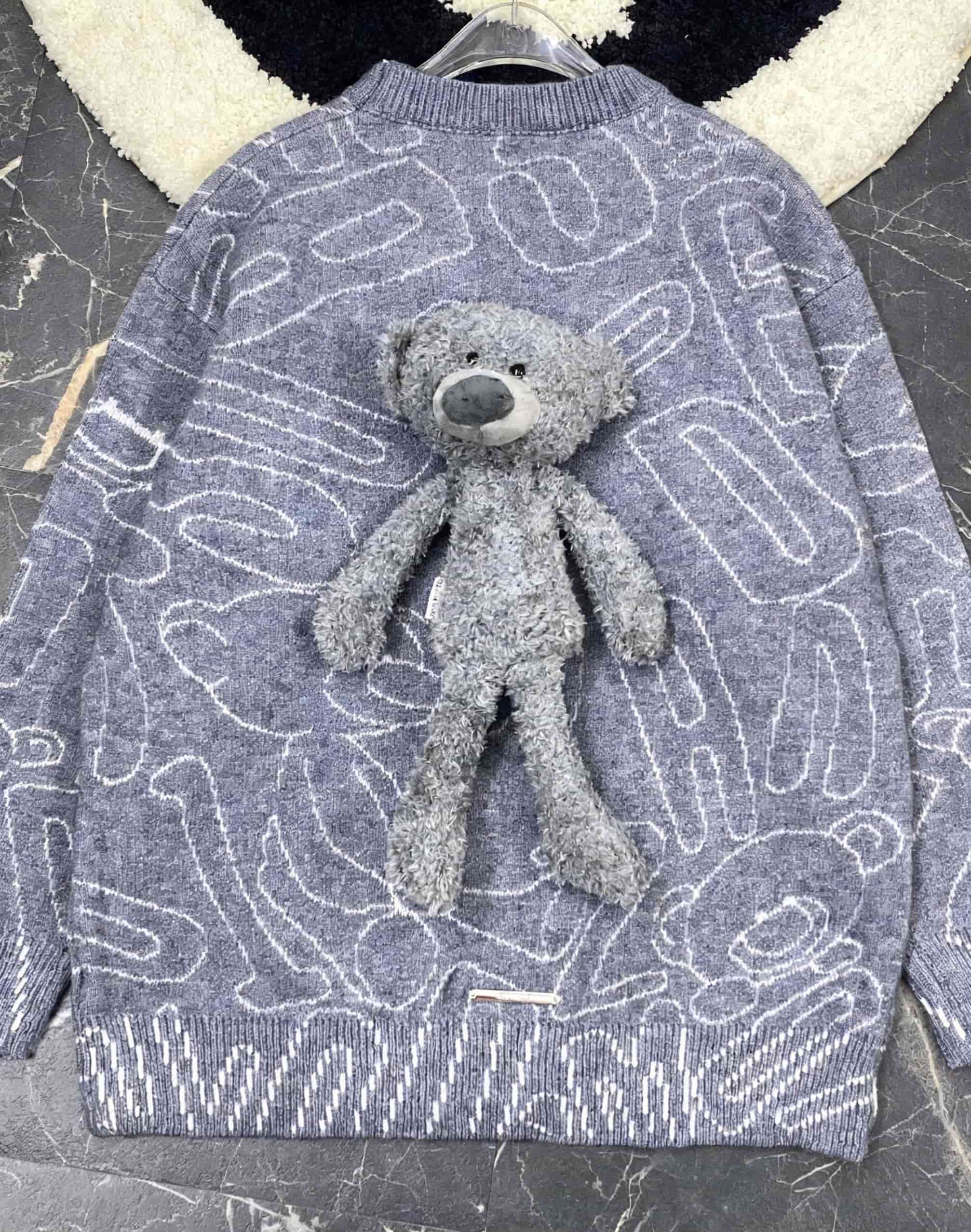 Áo gấu xám 13DE Marzo Bear Logo Sketch Jumper Grey 3