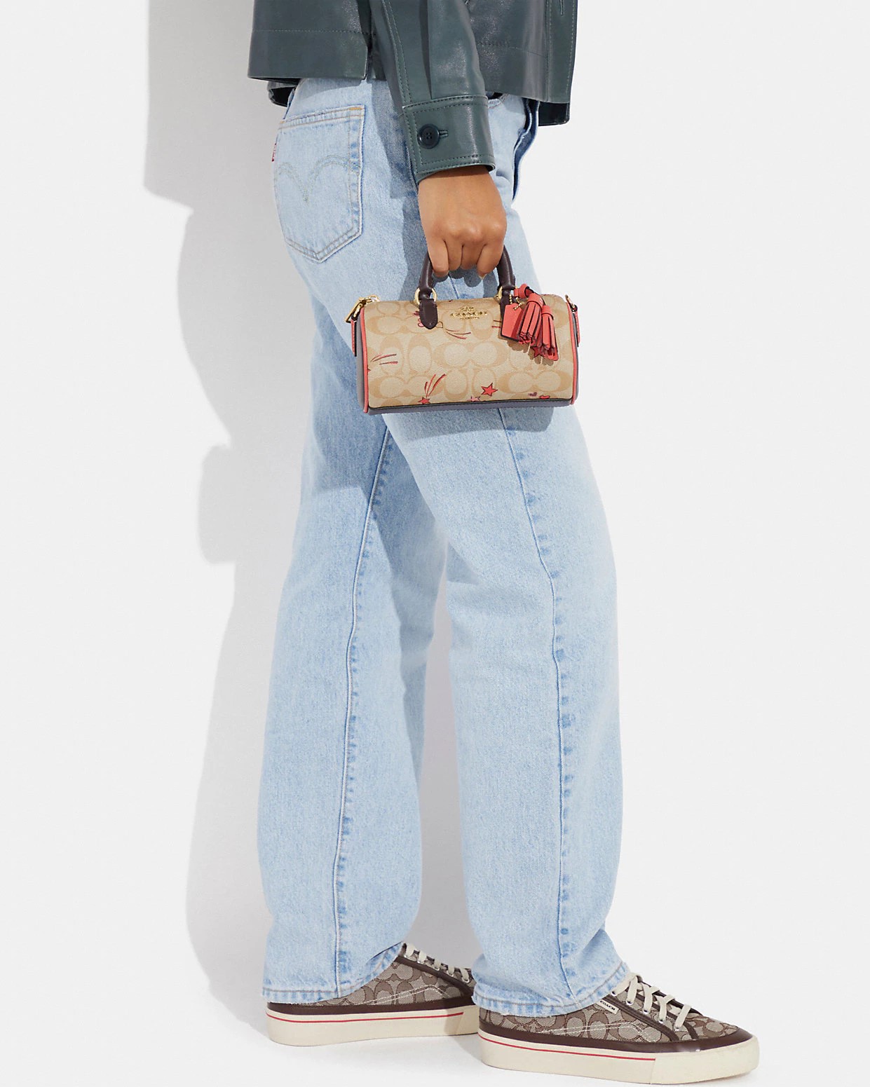 Túi đeo chéo Coach Lacey Crossbody In Signature Canvas With Heart And Star Print CK562 6
