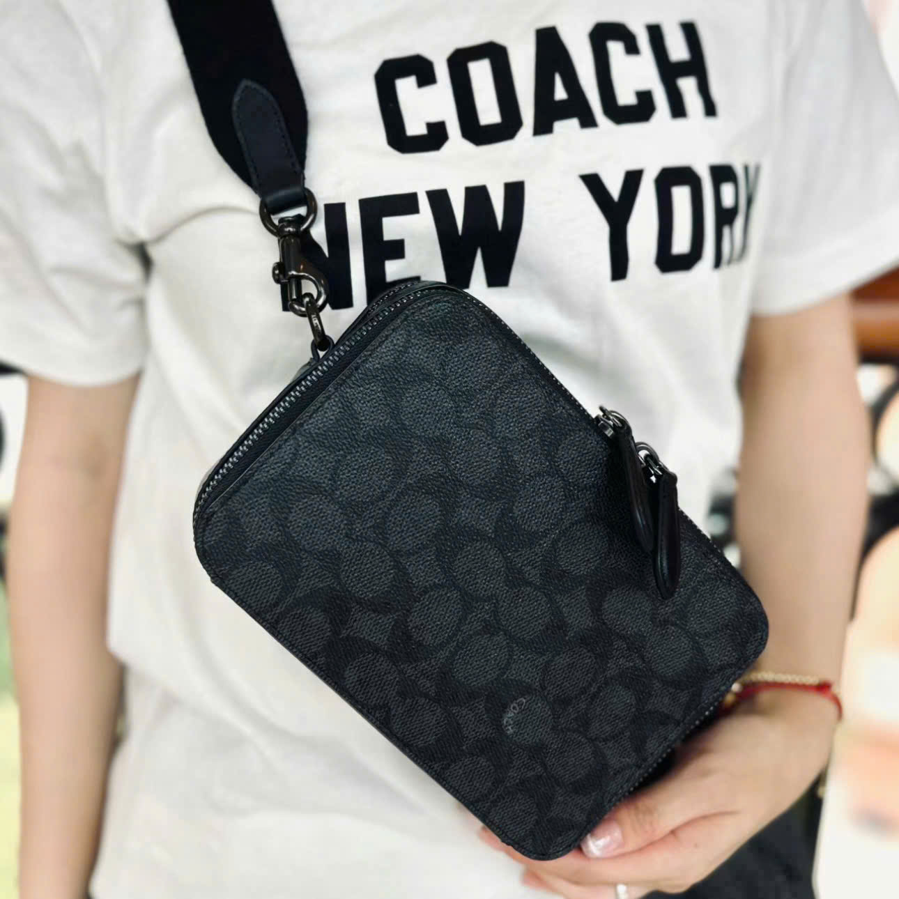 Túi đeo chéo nam Coach Charter Crossbody 19 In Signature Canvas CR783 7