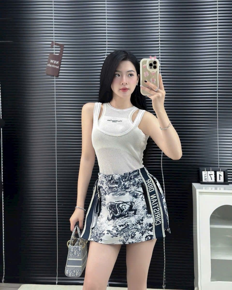 Combo áo thun ba lỗ nữ váy ngắn họa tiết Dior 6