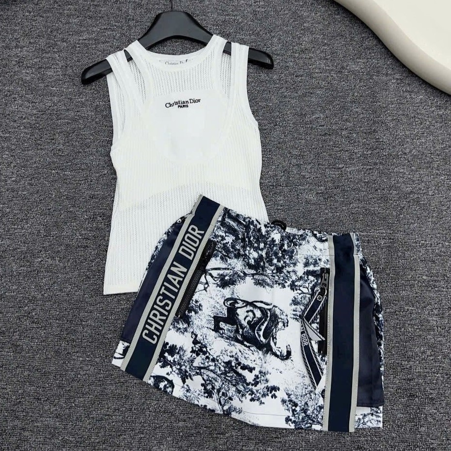 Combo áo thun ba lỗ nữ váy ngắn họa tiết Dior 7