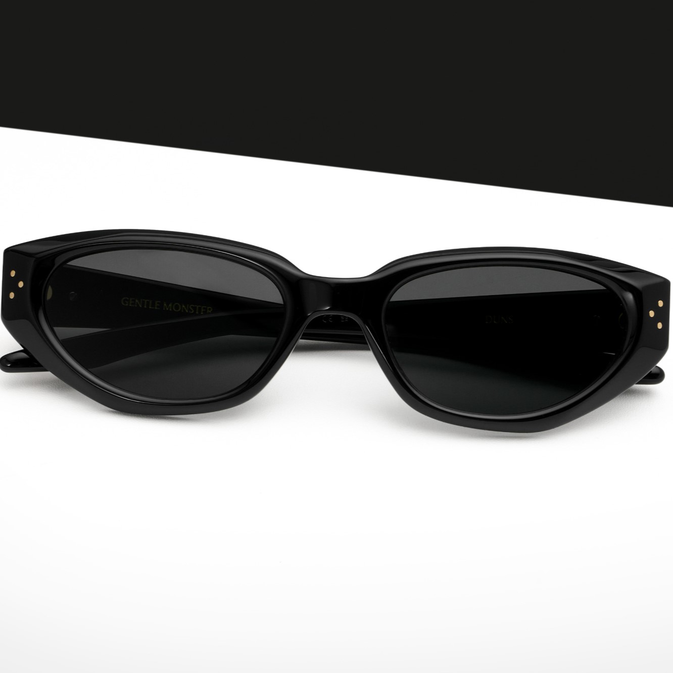 Kính mát Gentle Monster Duns 01 Modern Cat-Eye Sunglasses In Black Acetate 7