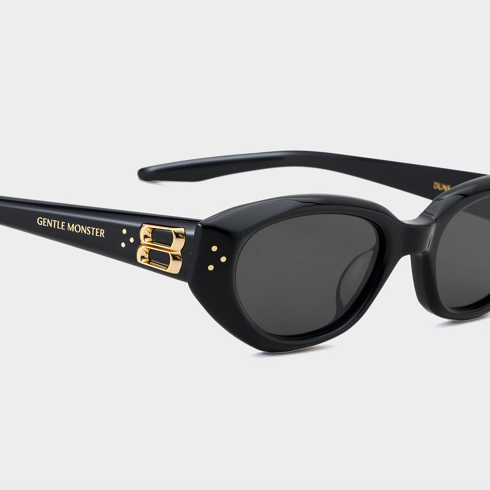 Kính mát Gentle Monster Duns 01 Modern Cat-Eye Sunglasses In Black Acetate 11