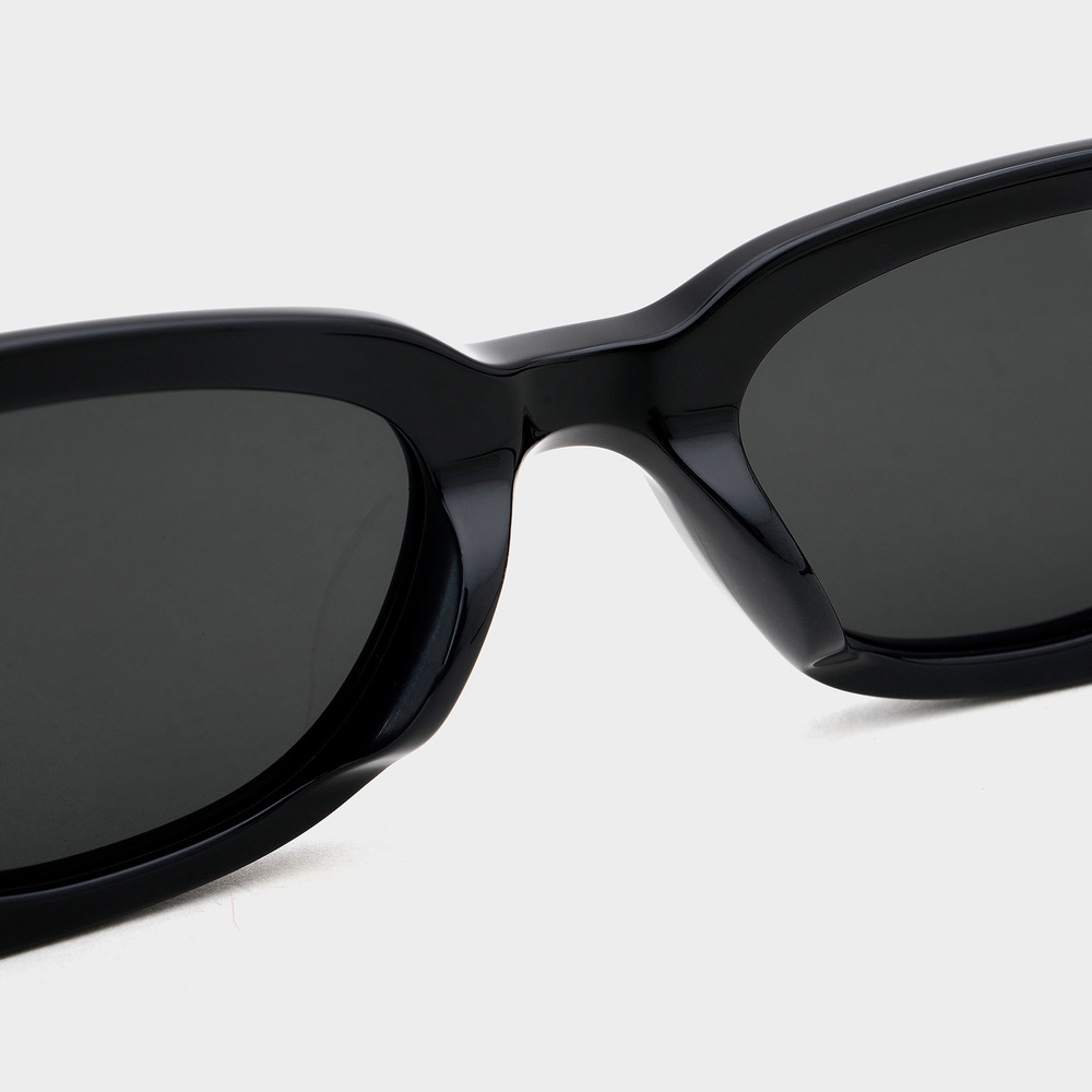 Kính mát Gentle Monster Duns 01 Modern Cat-Eye Sunglasses In Black Acetate 15