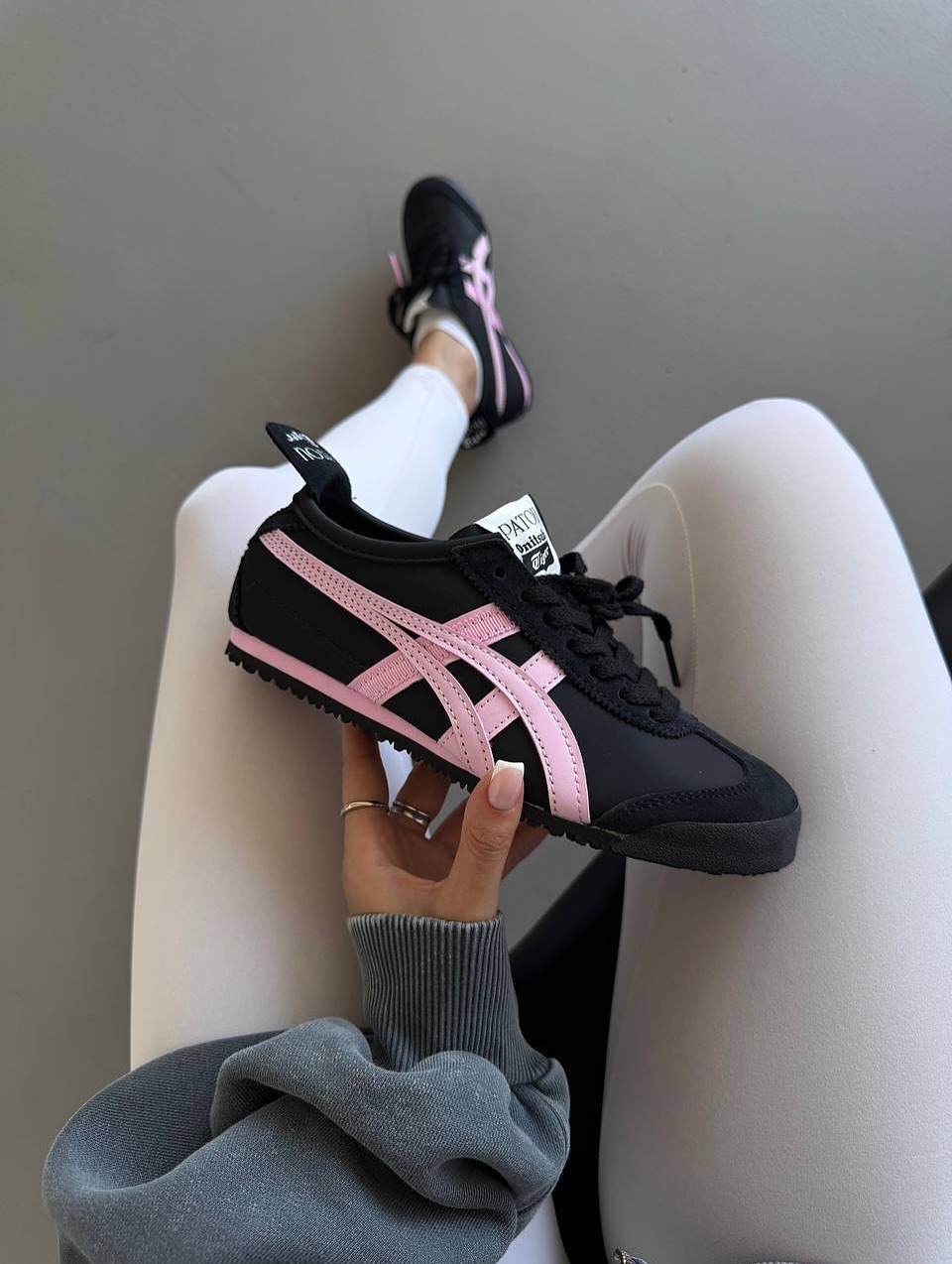 Giày thể thao Onitsuka Tiger x Patou Mexico 66 Black Cotton Candy 1183C380-001 6