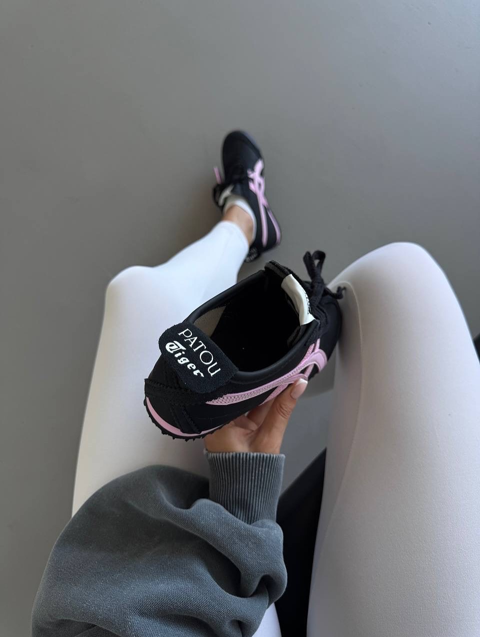 Giày thể thao Onitsuka Tiger x Patou Mexico 66 Black Cotton Candy 1183C380-001 13