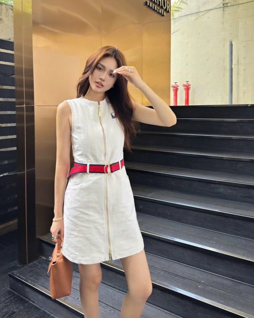 Đầm nữ LV kèm dây lưng 3