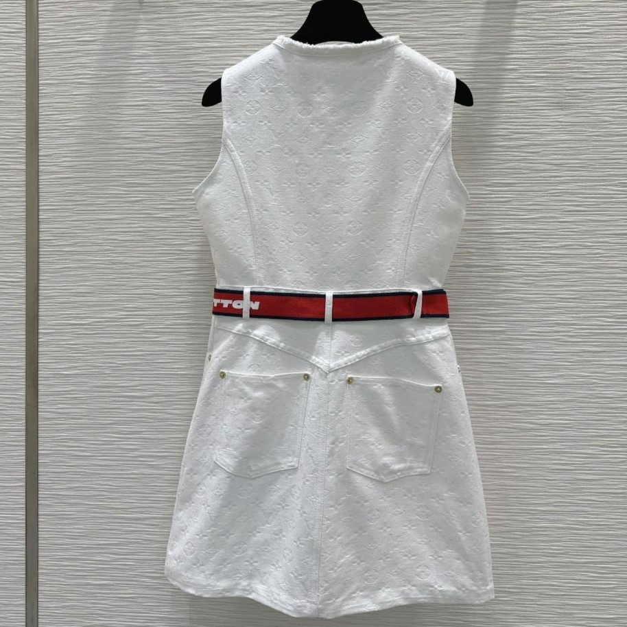 Đầm nữ LV kèm dây lưng 8