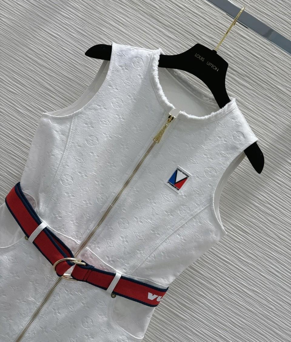 Đầm nữ LV kèm dây lưng 9
