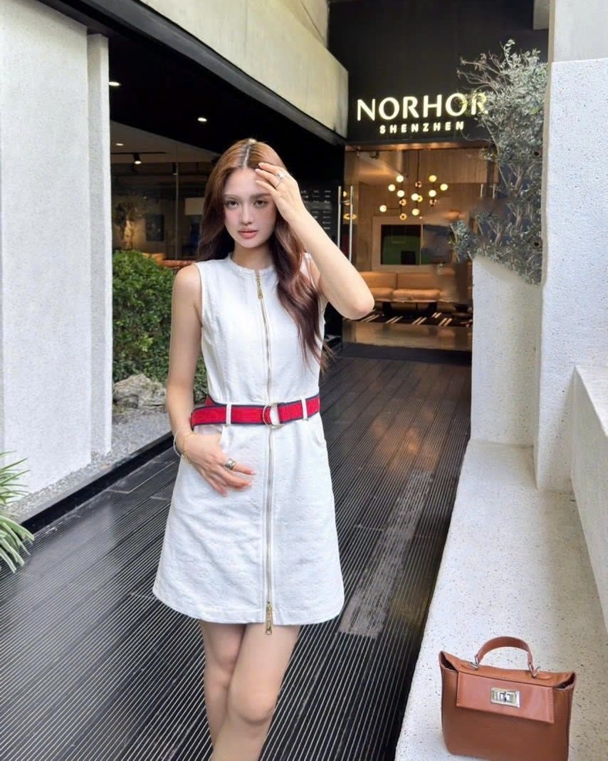 Đầm nữ LV kèm dây lưng 10