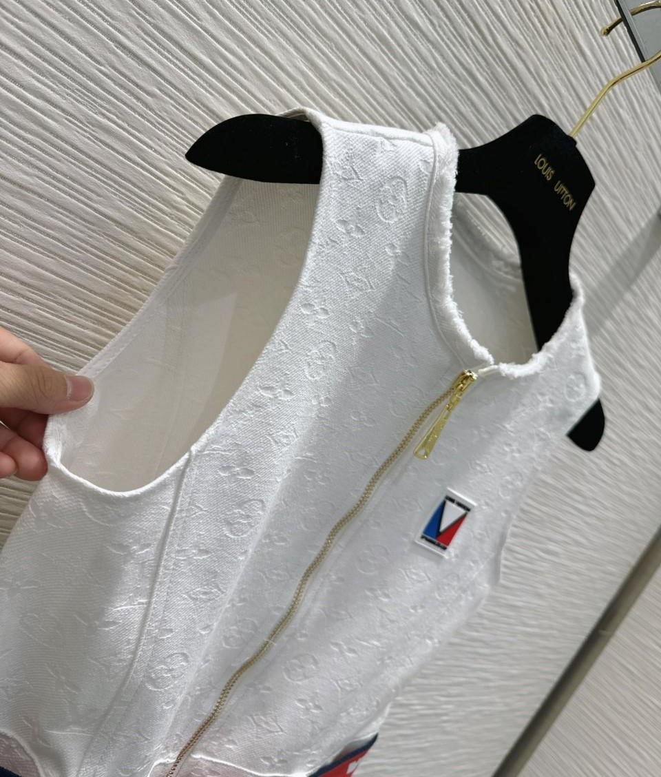 Đầm nữ LV kèm dây lưng 12