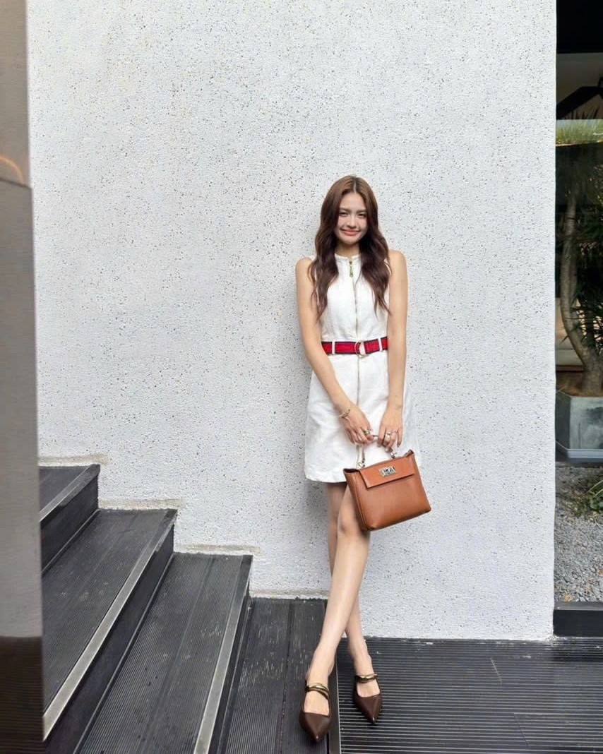 Đầm nữ LV kèm dây lưng 11
