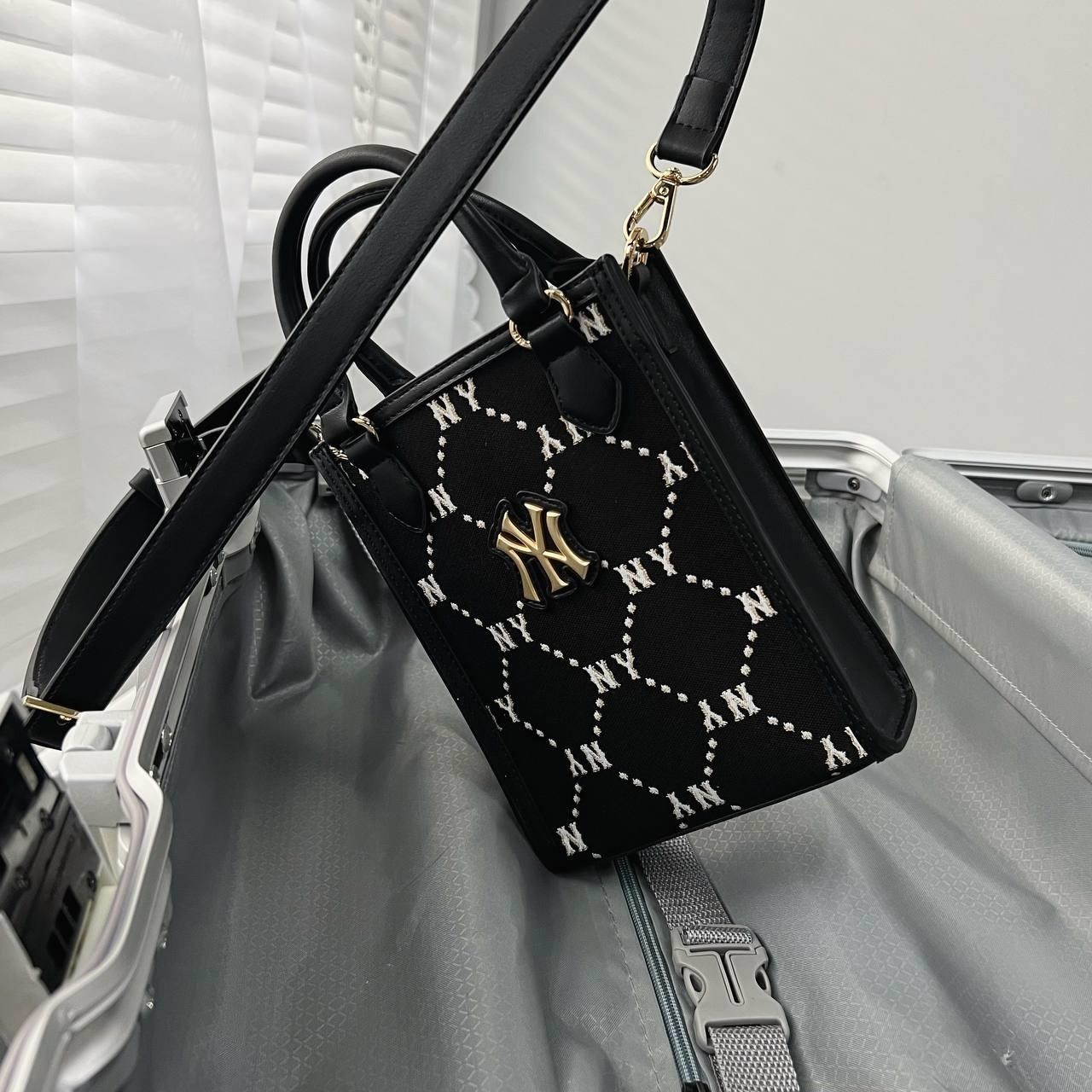 Túi xách MLB Korea Diamond Monogram Mini Tote Bag New York Yankees Black 7ACRMD34N-50BKS 2